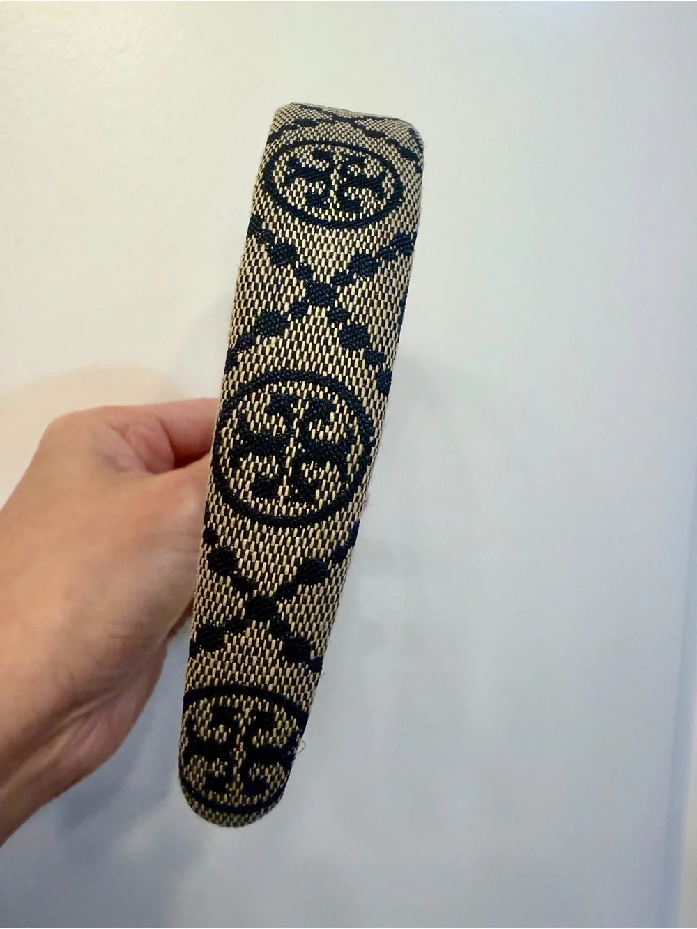 Tory Burch Beige and Navy Blue Logo Headband